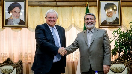 Irans Innenminister und UN-Vizegeneralsekretär für humanitäre Angelegenheiten erörtern mögliche Zusammenarbeit bei Hilfslieferun