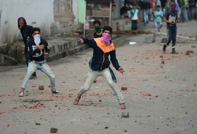 Another protester killed in fresh Indian Kashmir clashes