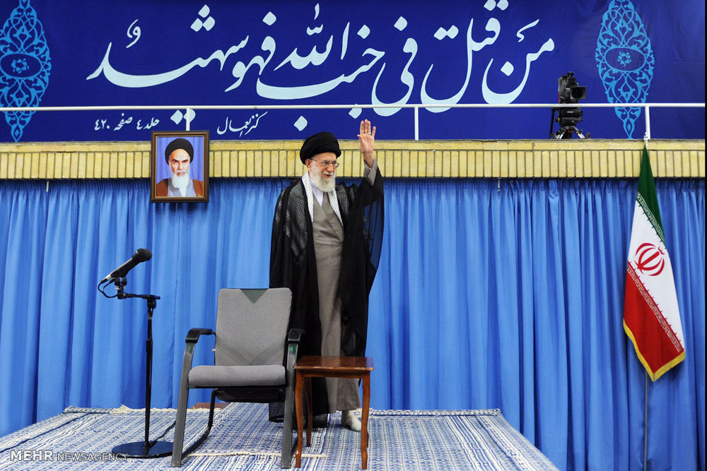 تصویری رپورٹ: رہبر معظم انقلاب اسلامی سے شہدائے مسجد الحرام اور منی کے اہلخانہ کی ملاقات