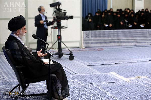 Fotos: Der geehrte Revolutionsführer Ayatollah Khamenei lehrt am Seminar "Kharej" (höchste Niveau islamischer Rechtslehre) 
