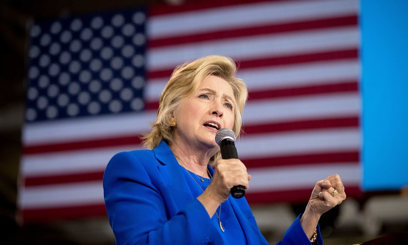 Clinton tells Israel she'll safeguard its 'military edge'