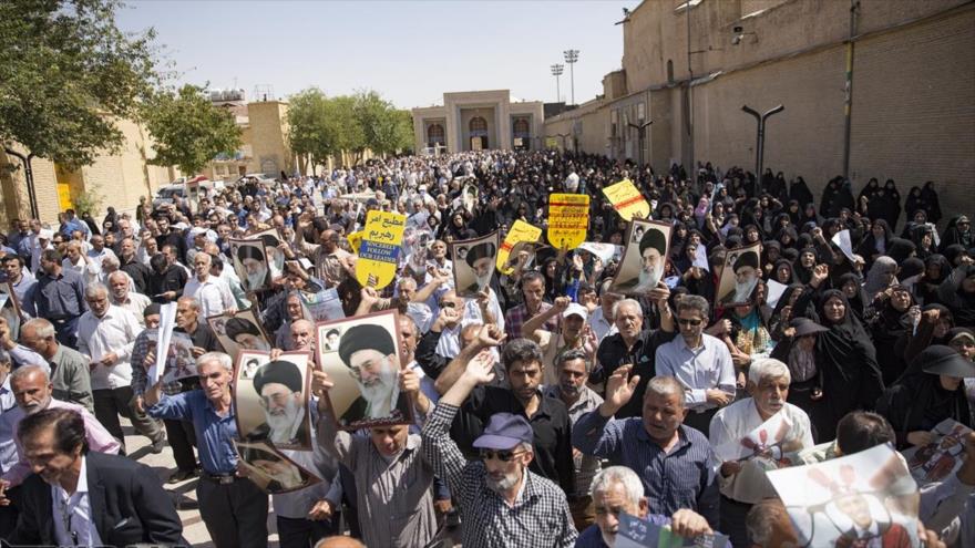 Los Iraníes Exigen una Respuesta por Parte de la Comunidad Internacional sobre la Tragedia de Mina’ 