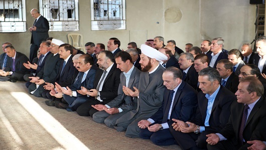 Esad Bayram Namazı Ardından Dareyya Kasabasında Dolaştı / Foto