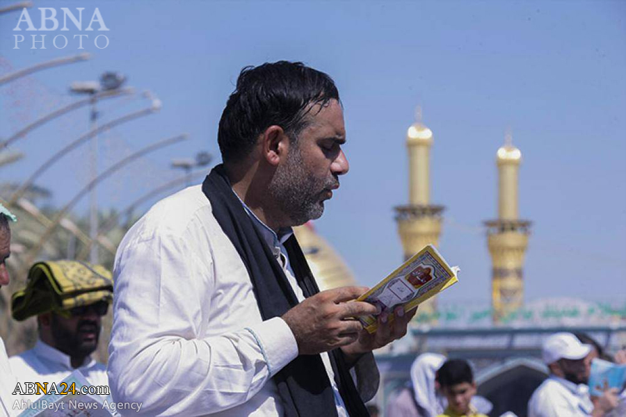 تقرير مصور / مراسم دعاء الامام الحسين (ع) في يوم عرفة بين الحرمين بكربلاء المقدسة