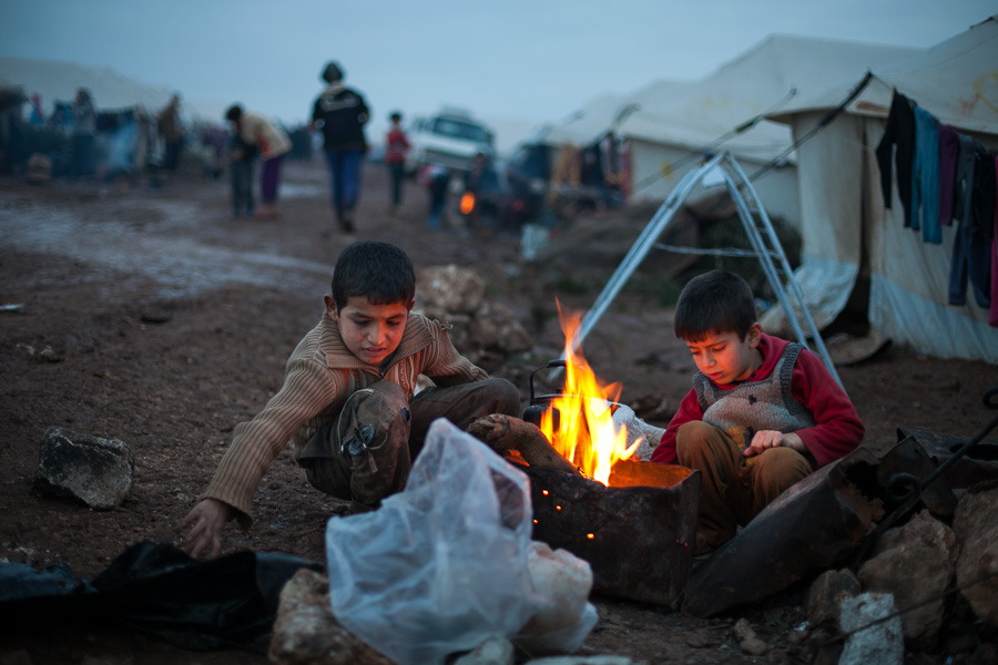Greece must improve shelter for refugee children