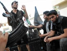 معارض سوري يعترف : وعدونا بالمال فأشعلنا (الثورة)