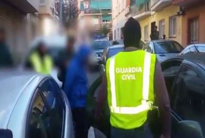 إسبانيا تعتقل مغربيا يروج الفكر التكفيري عبر الوسائل الاجتماعي