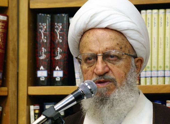 آیت اللہ ناصر مکارم شیرازی نے سعودی وہابی مفتیوں کی بیہودہ گوئی کا بھرپور جواب دیا