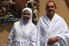 Der englische Botschafter in Saudi Arabien hat sich zum Islam bekannt + Fotos