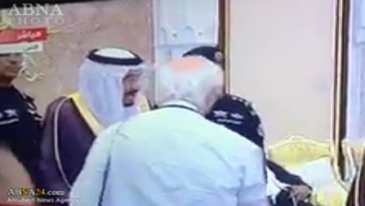 Yemenli ‘‘Hacı’’ Arabistan Kralıyla Tokalaşmadı / Video