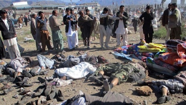 23 Muertos en Atentado Suicida contra Mezquita en Pakistán  