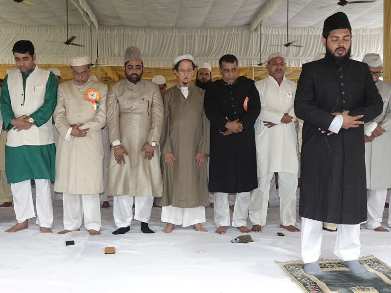 Indian Shiite, Sunni show the world a different way to pray