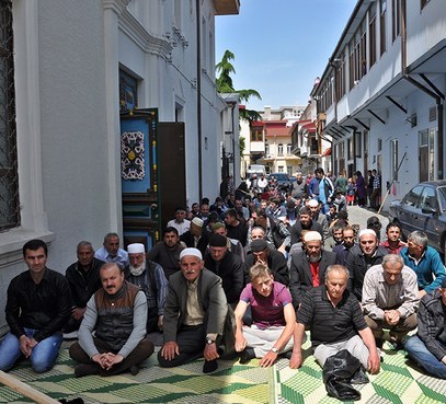 Georgian Muslims demand recognition