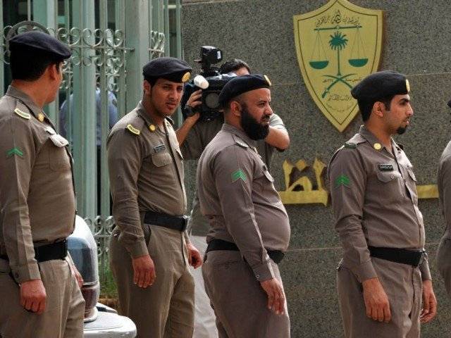 Unknown gunmen kill two policemen in Saudi Eastern Province / Pics