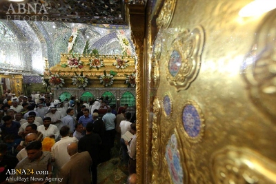 تقرير مصور / حشود الزائرين تتوافد إلى مرقد أمير المؤمنين (ع) يوم عيد الغدير 