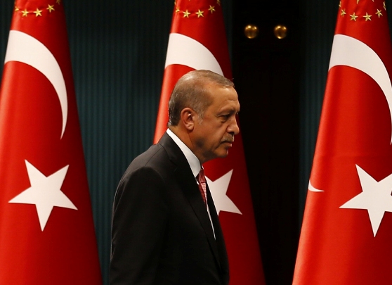 اردوغان يصف كولن بالارهابي ويطالب أمريكا بعدم إيواءه