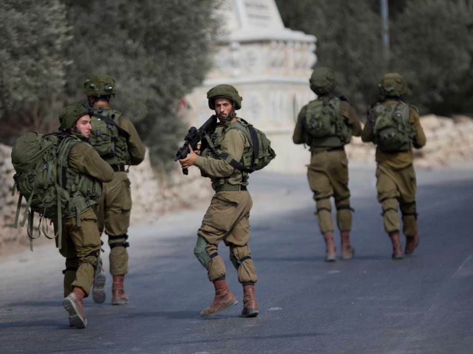 Palestinian Teen Shot by Israeli Police after Alleged Stabbing Attack in al-Khalil