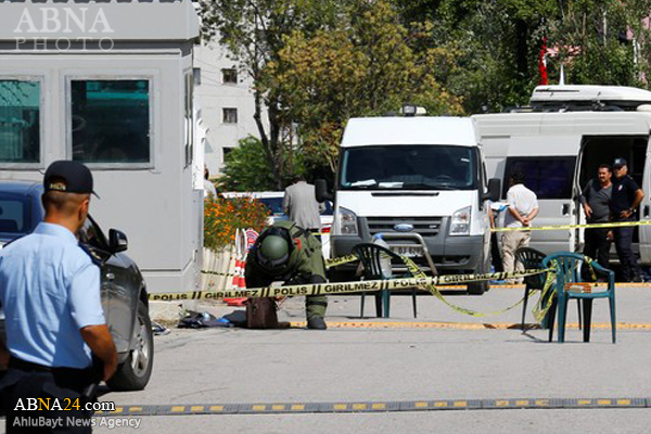 Israeli embassy in Ankara attacked, suspect shot / Pics