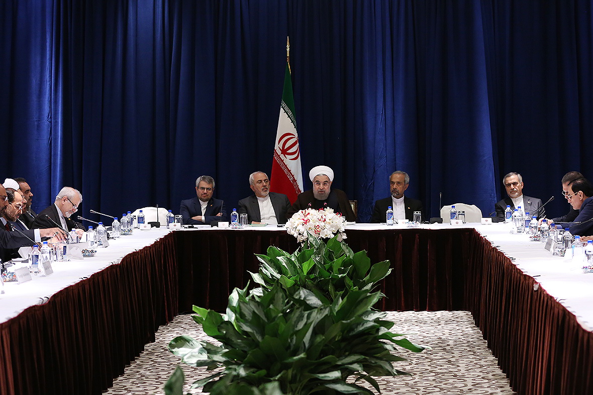 Introducing true face of Islam to world great responsibility of Islamic intellectuals: Rouhani