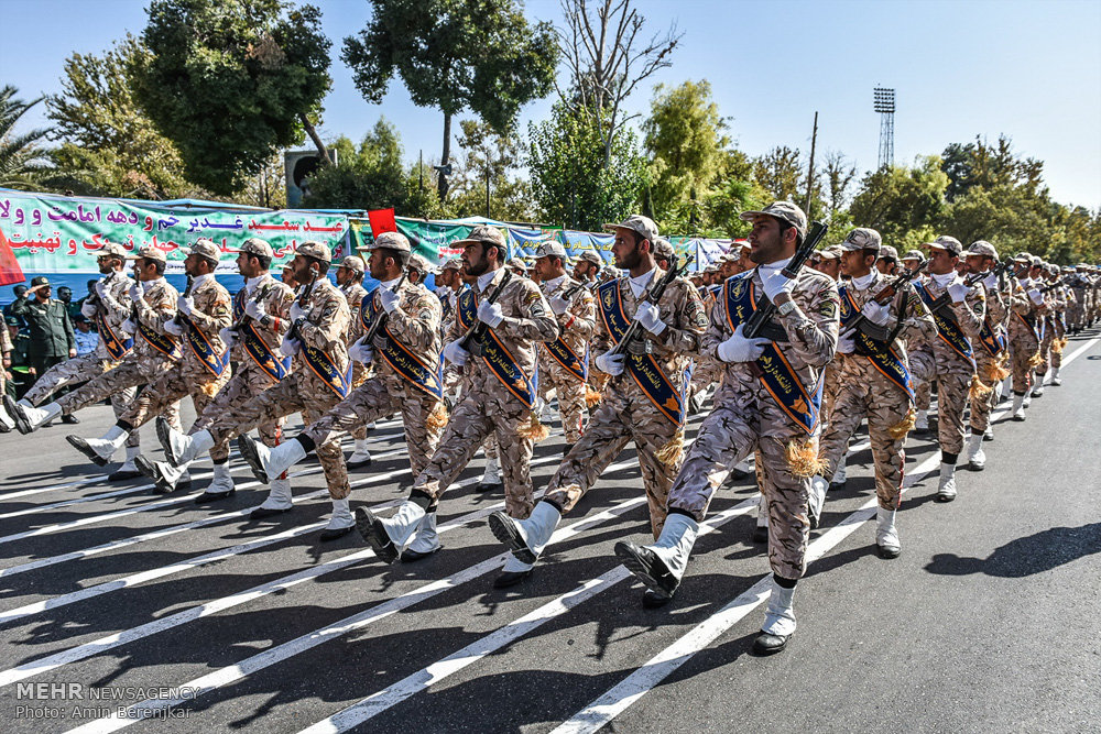 Irã comemora a “ Semana de Defesa Sagrada” , com desfiles militares