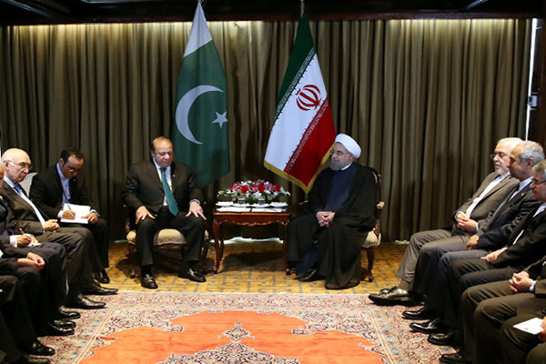 صدر ڈاکٹر حسن روحانی کی نیویارک میں پاکستانی وزیراعظم سے ملاقات 