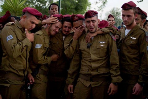 المقاومة الفلسطينية أسرت مجندا إسرائيليا  (فيديو + صورة)
