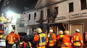 Feuer in Flüchtlingsheim - Verdacht auf Brandstiftung