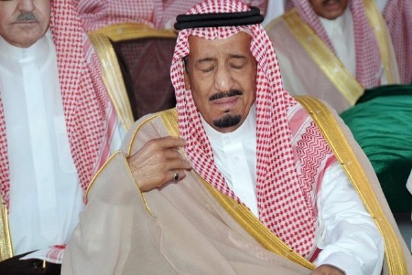 سعودیہ میں اقتصادی بحران جاری/ بادشاہ نےوزراء کی تنخواہوں میں کمی کردی