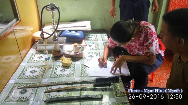 ၿမိတ္တြင္ မူးယစ္ေဆးဖမ္း ရဲတပ္ဖြဲ႕ ဓားျဖင့္ တိုက္ခိုက္ခံရၿပီး တရာခံမ်ား ထြက္ေျပးေန