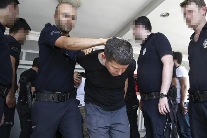 وزير العدل التركي يعلن اعتقال 32 ألفا تتهمهم السلطات بالمشاركة في محاولة الانقلاب