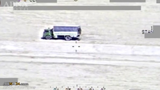 Irak Helikopteri IŞİD’in ''Bomba Yüklü Kamyon''unu Böyle Vurdu / Video