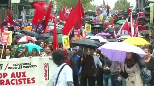 Swiss protesters urge government support for asylum seekers 