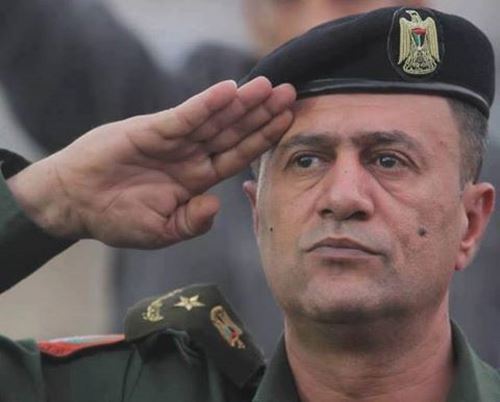 سلطة رام الله تعتقل ضابطاً كبيراً انتقد مشاركة عباس بجنازة السفاح!