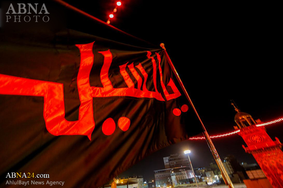 تقرير مصور / مراسم رفع راية الامام الحسين (ع) في رحاب صحن أمير المؤمنين (ع)