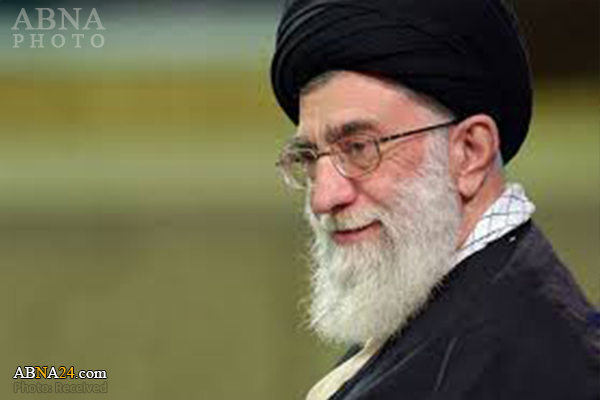 ڕێبەری مەزنی ئینقلاب: زیندوو ڕاگرتنی یادی شەهیدان ئەرک و ئەستۆگریی هەموانە