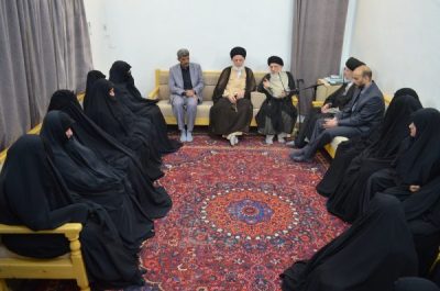 المرجع الحكيم يدعو المرأة لأن تتزود بالثقافة الإسلامية لتكون مربية فاضلة وقادرة على تربية النشء الجديد 