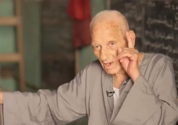 مصر.. مسيحي يعلم نحو 1700 تلميذ مسلم و800 مسيحي "القرآن الكريم" + (فيديو)