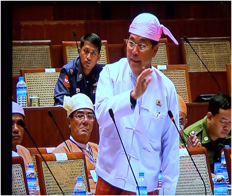 အလုပ္ဗီဇာမရွိဘဲ လာအလုပ္လုပ္သည့္ ႏုိင္ငံျခားသားမ်ားကို ဂုတ္ဆြဲၿပီး ရဲလက္အပ္ဖို႔ ရခိုင္တိုင္းရင္းသားေရးရာ ဝန္ႀကီးေျပာ