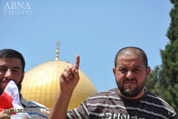 Palestinian martyred after killing two Israelis / Pics