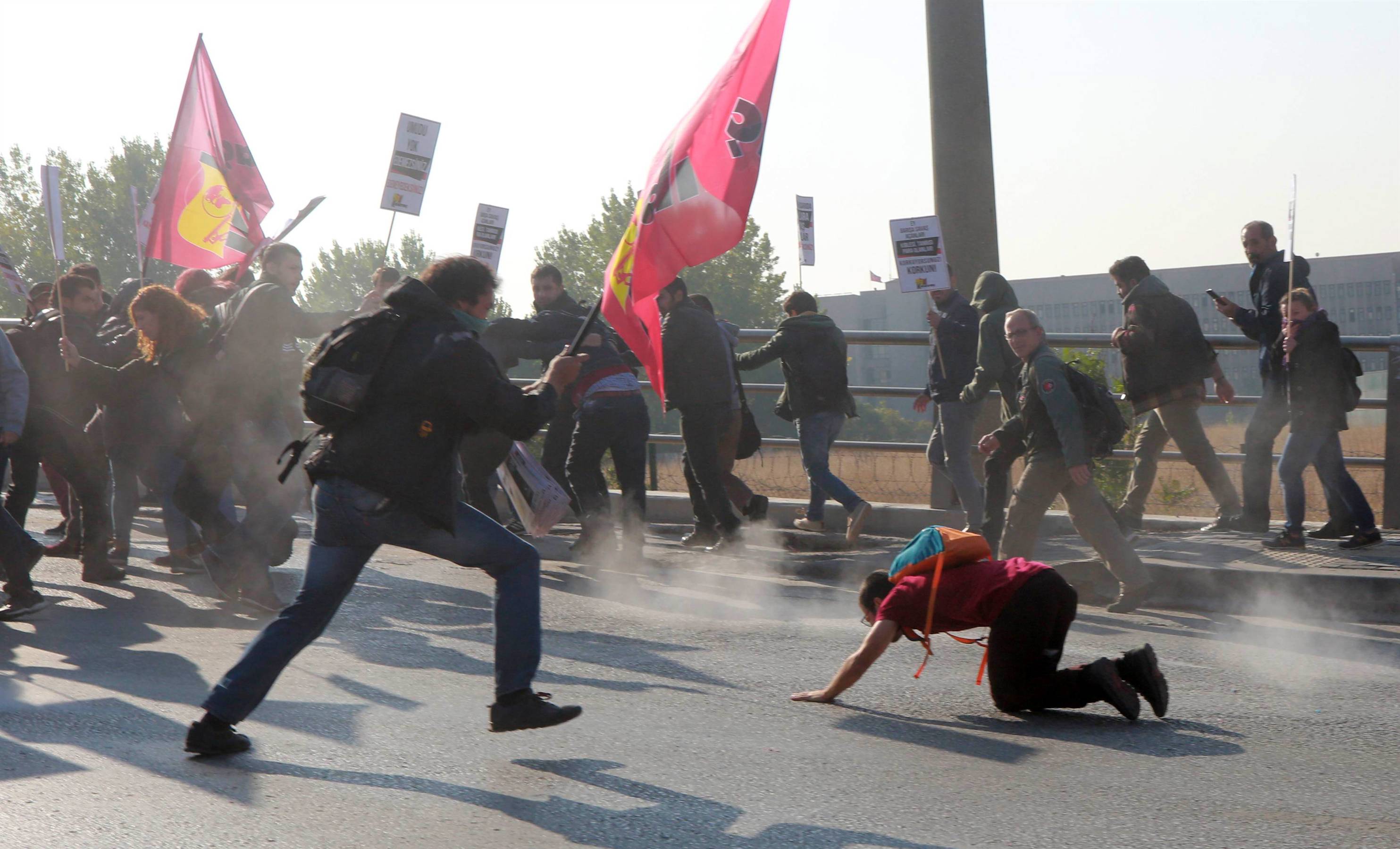 مواجهات بين الشرطة ونشطاء بذكرى اعتداء انقرة الدامي