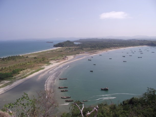 ရခိုင္ႏွင့္ထိစပ္ေနသည့္ ဧရာ၀တီတိုင္း ကမ္းေျခေဒသမ်ား လံုၿခံဳေရးတင္းၾကပ္