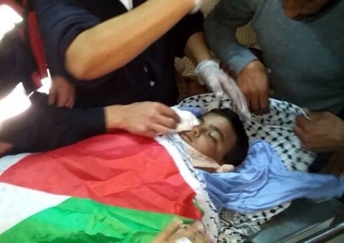 استشهاد طفل فلسطيني برصاص الاحتلال شرق خانيونس