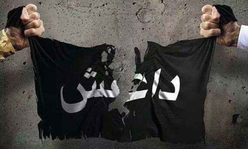 داعش تنزل راياتها في الموصل خوفاً من القصف الجوي