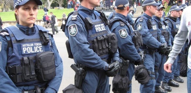 ISIL Inspired Teens Charged in Australia
