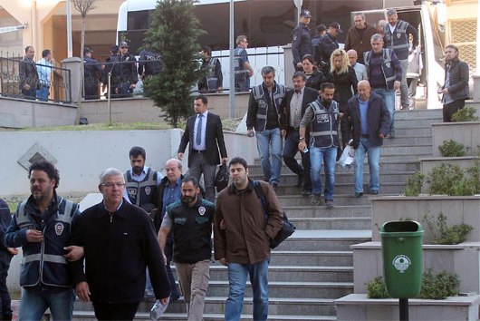 الشرطة التركية تقتحم محاكم كبرى في أنقرة لاعتقال قضاة ومدّعين