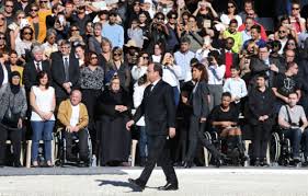 Hollande célèbre "l'unité nationale" contre le terrorisme