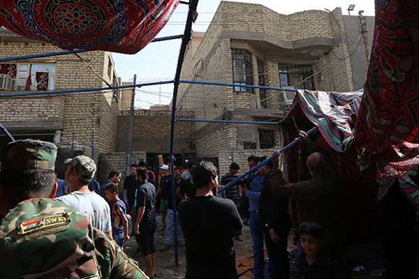 Atentado violento do Daesh deixa 35 mortos em tenda funerária de Bagdá