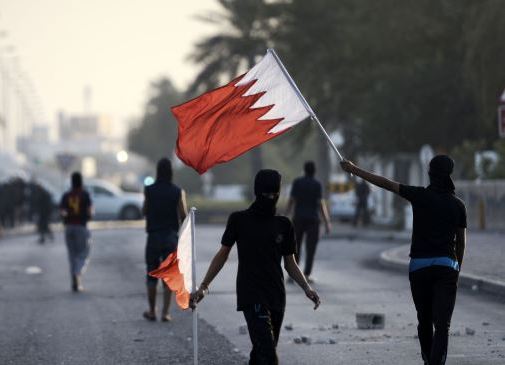 Al Khalifah regime sentences five Bahrainis to jail over protests