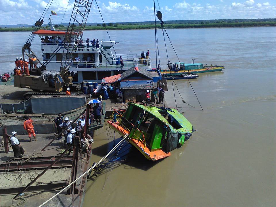 ခ်င္းတြင္းအျမန္ေရယာဥ္ နစ္ျမဳပ္မႈတြင္ ေသဆံုးသူ ၅၀ ရွိၿပီ