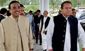 پاکستان کے وزیراعظم نواز نواز شریف پاکستان کو سیاسی تنہائی کی طرف لے جارہے ہیں